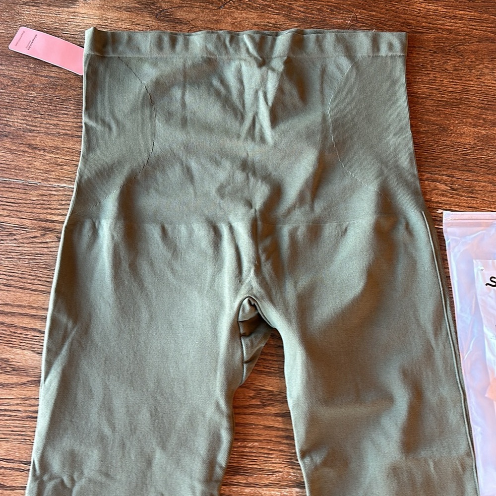 Nwt. Shapermint leggings - Picture 2 of 4